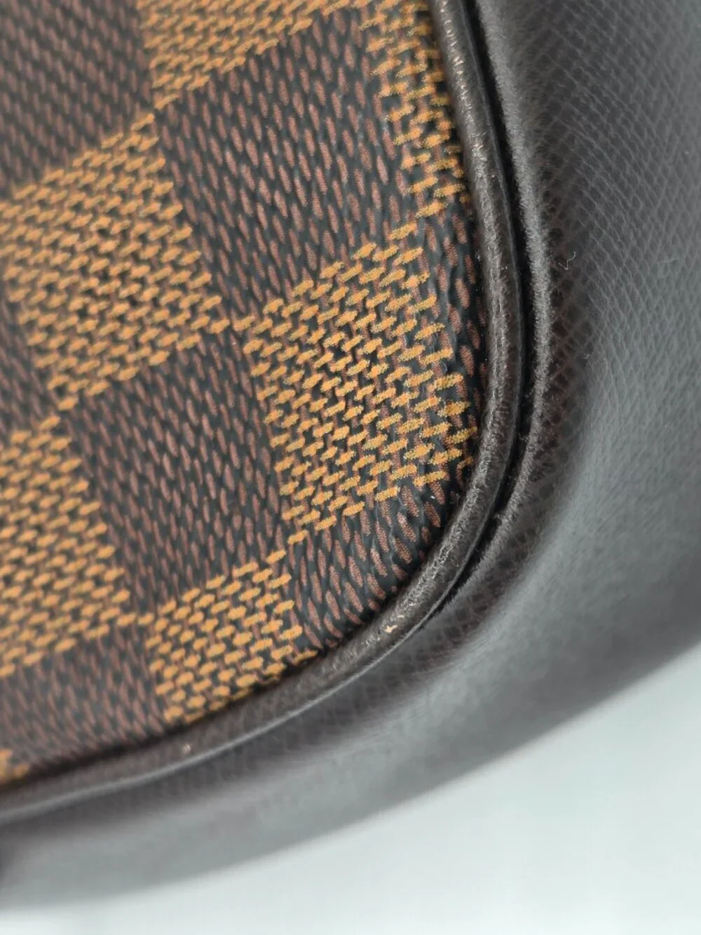 Louis Vuitton Damier Ebene Trousse Make Up Bag Pochette | Vintage | 1998